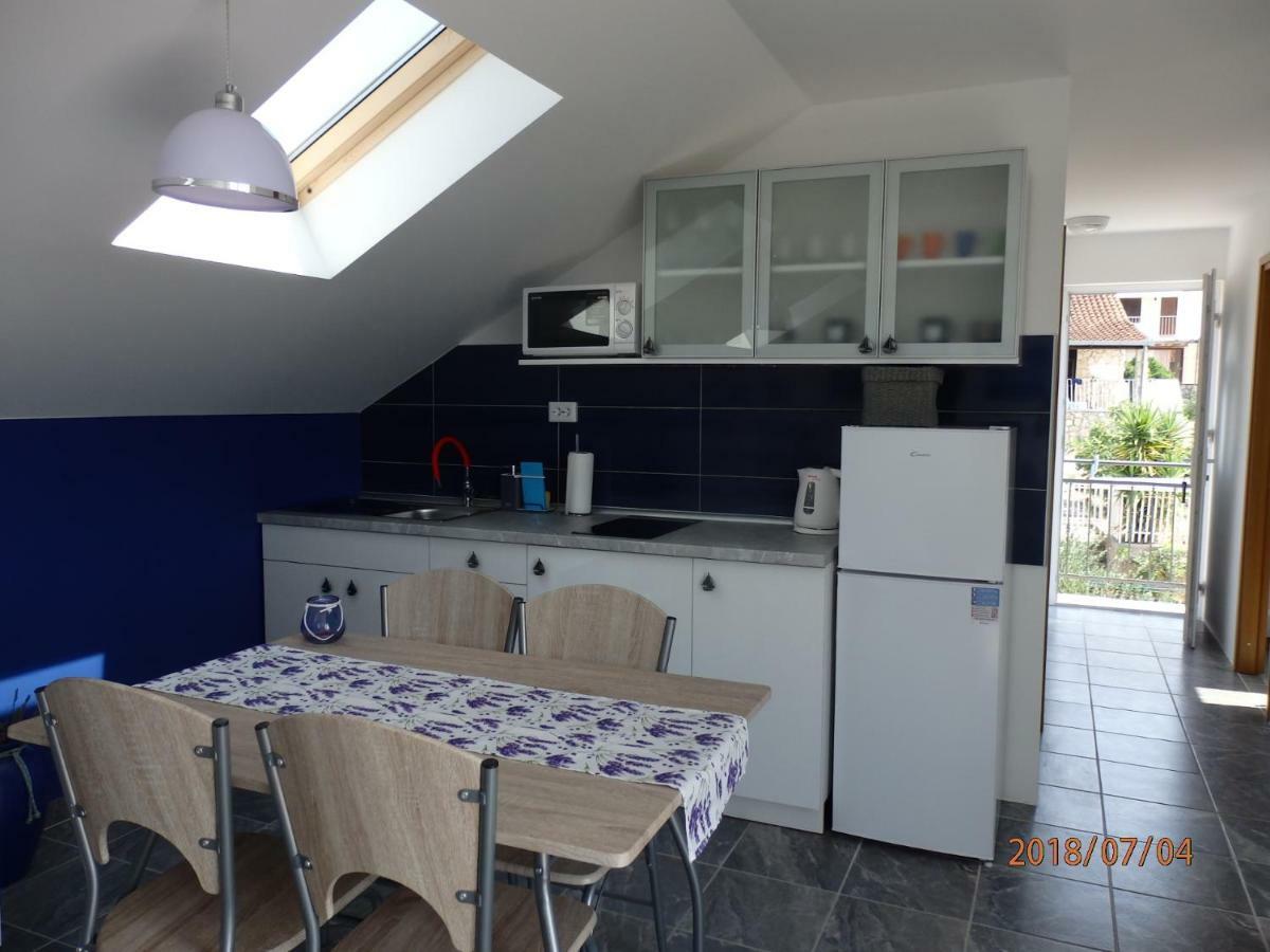 Apartman M&M Milna  Kültér fotó